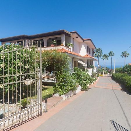 Villa Pomelia Santa Domenica  Exteriör bild