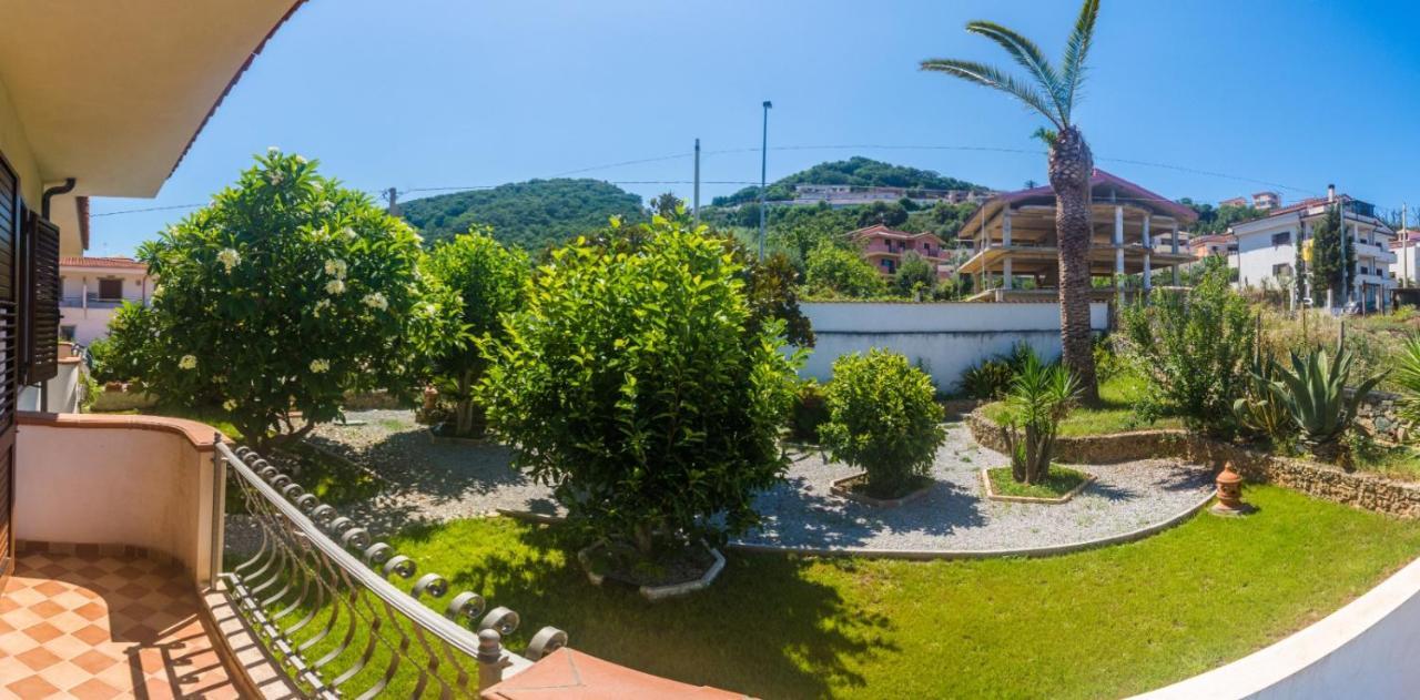Villa Pomelia Santa Domenica  Exteriör bild