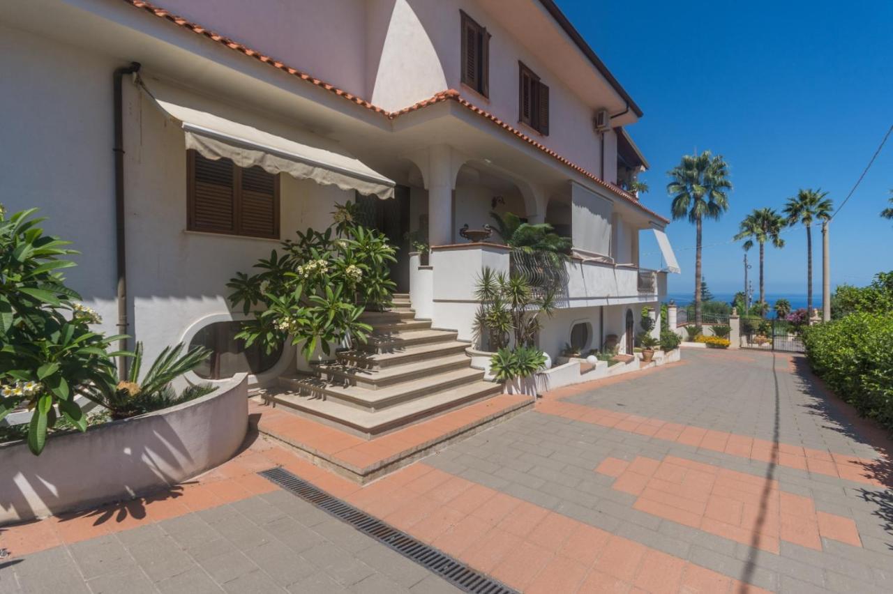 Villa Pomelia Santa Domenica  Exteriör bild